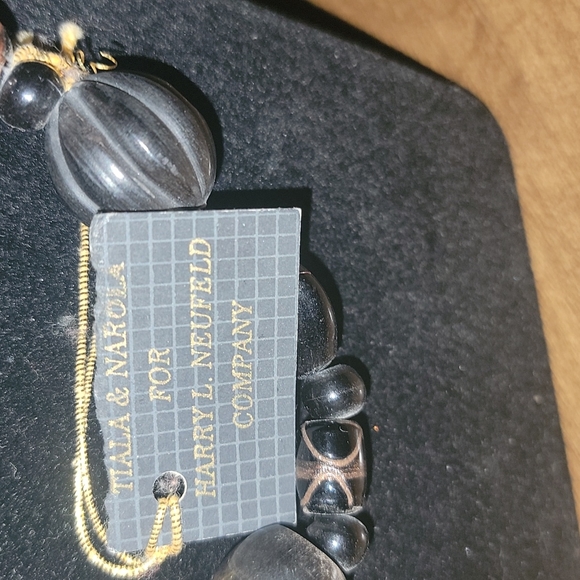 Necklace by Tiala & Narola - Picture 4 of 7